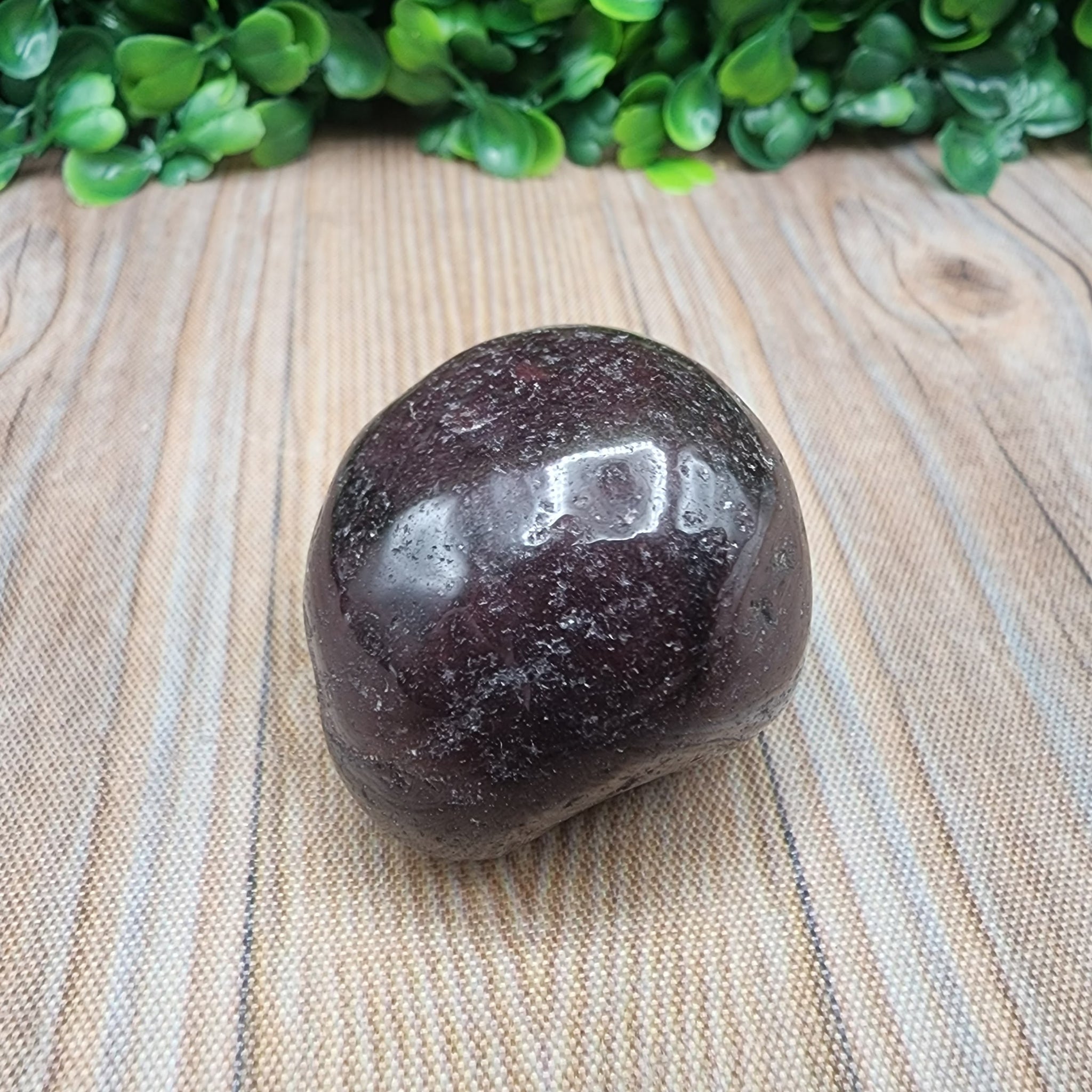 Garnet Tumbled Stone - Maxi Sized