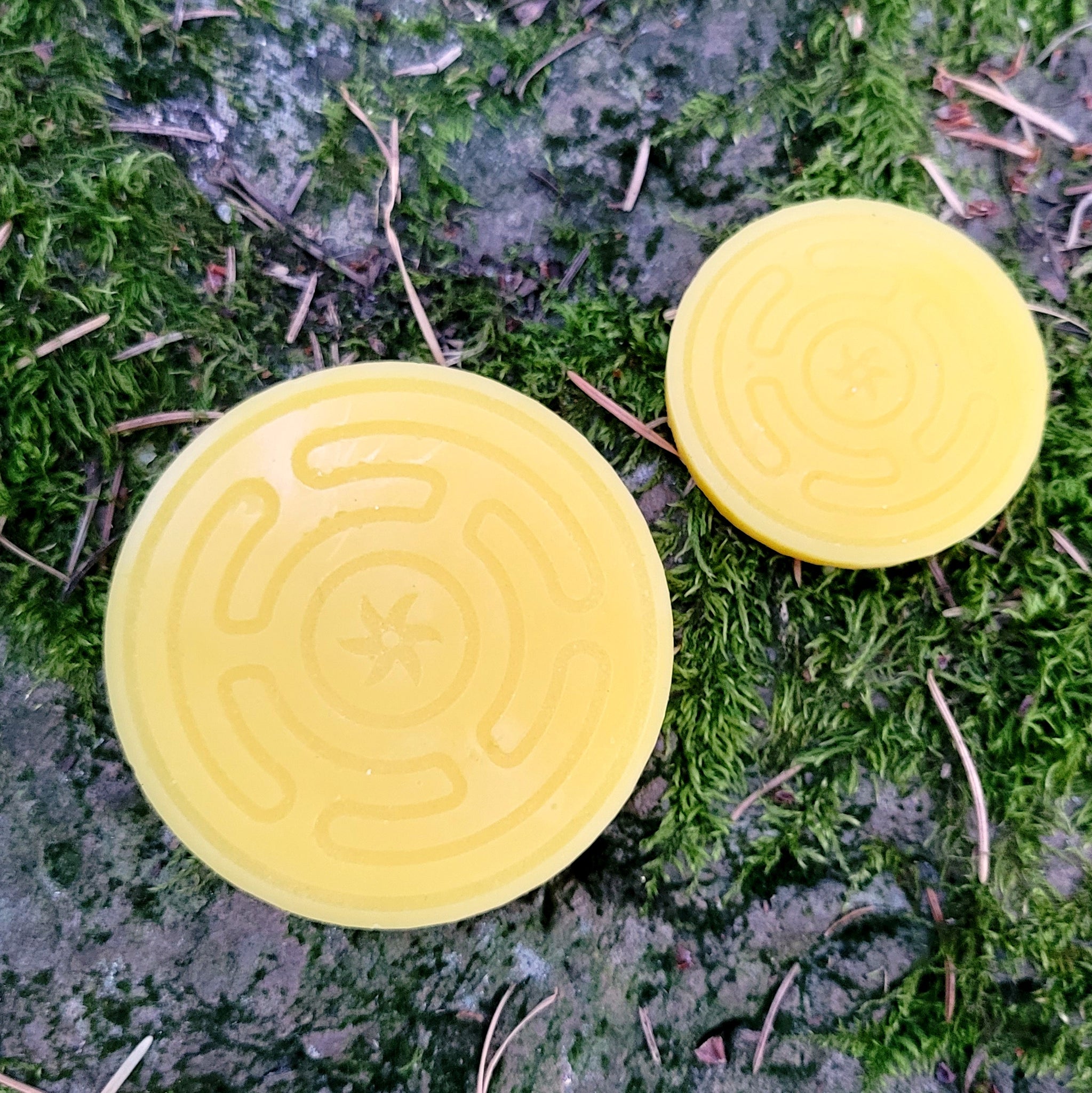 Beeswax Strophalos Discs (Hand-poured)